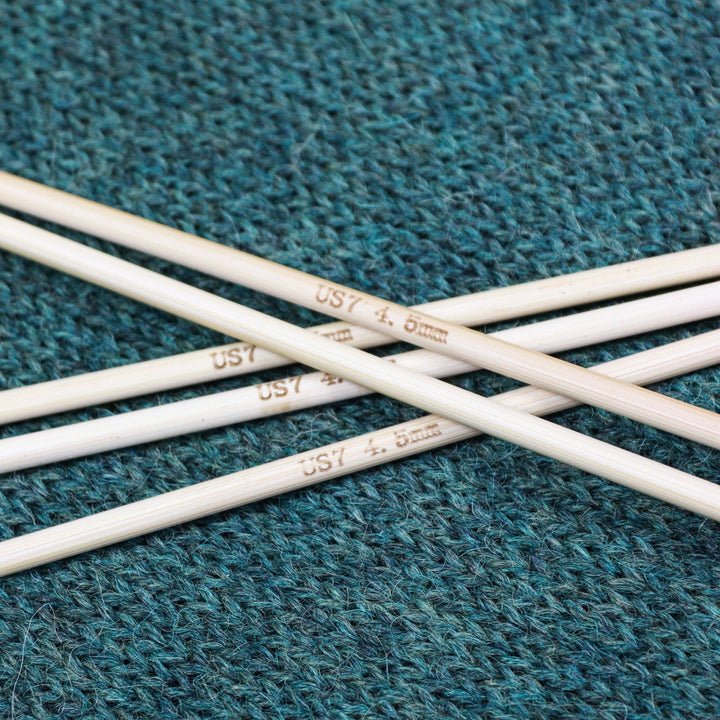 Bamboo knitting needles