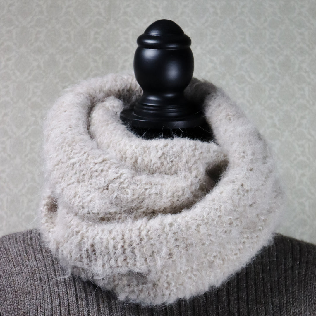 Soft alpaca wool infinity scarf - Puffy