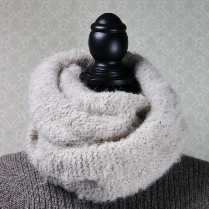 Soft alpaca wool infinity scarf - Puffy