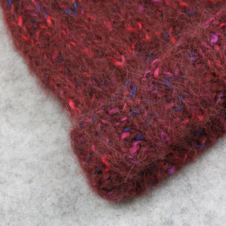 Hat made of blended yarn