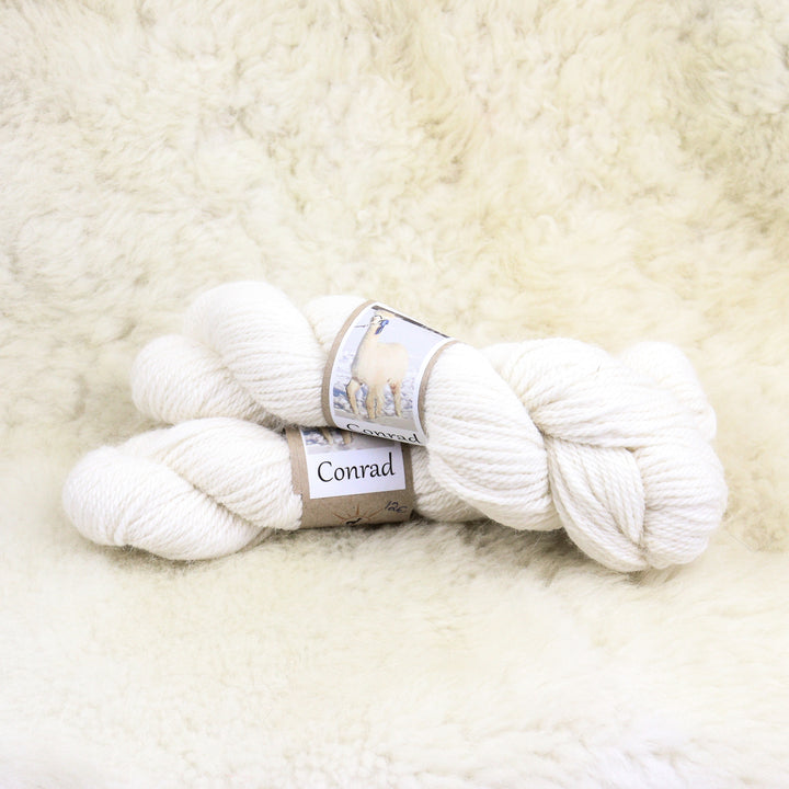 Farm yarn: 100% alpaca