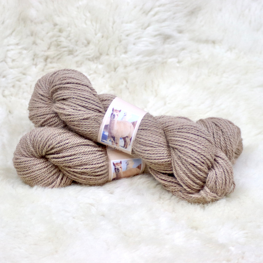 Farm yarn: 100% alpaca
